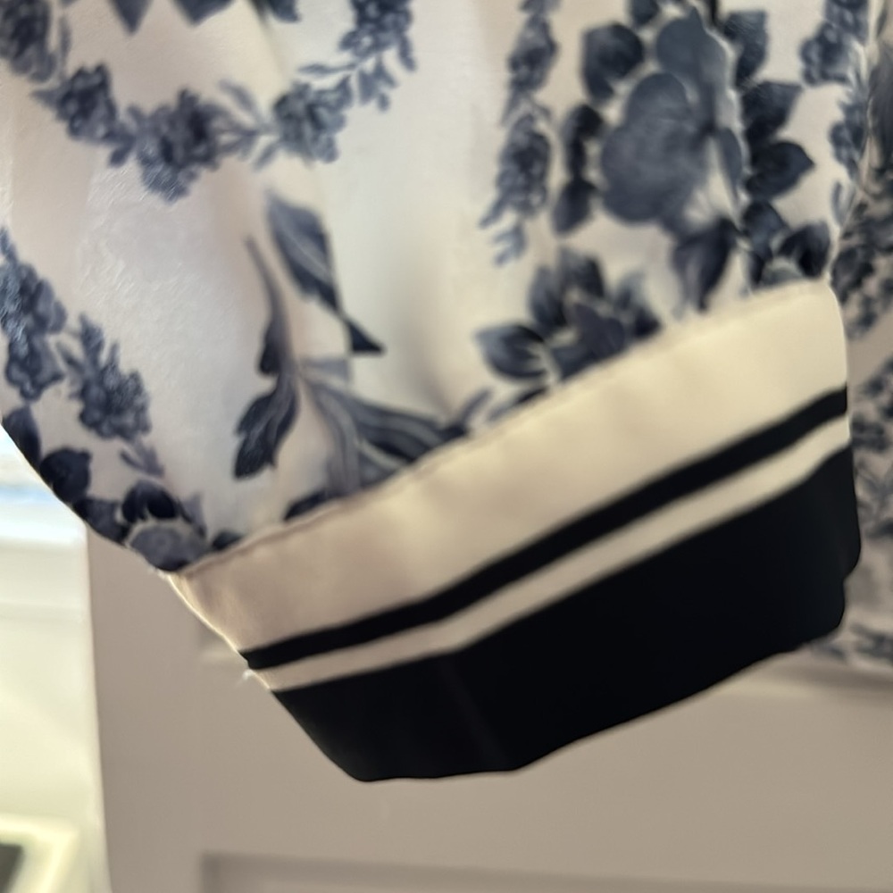 Loft tunic style top - Picture 3 of 3